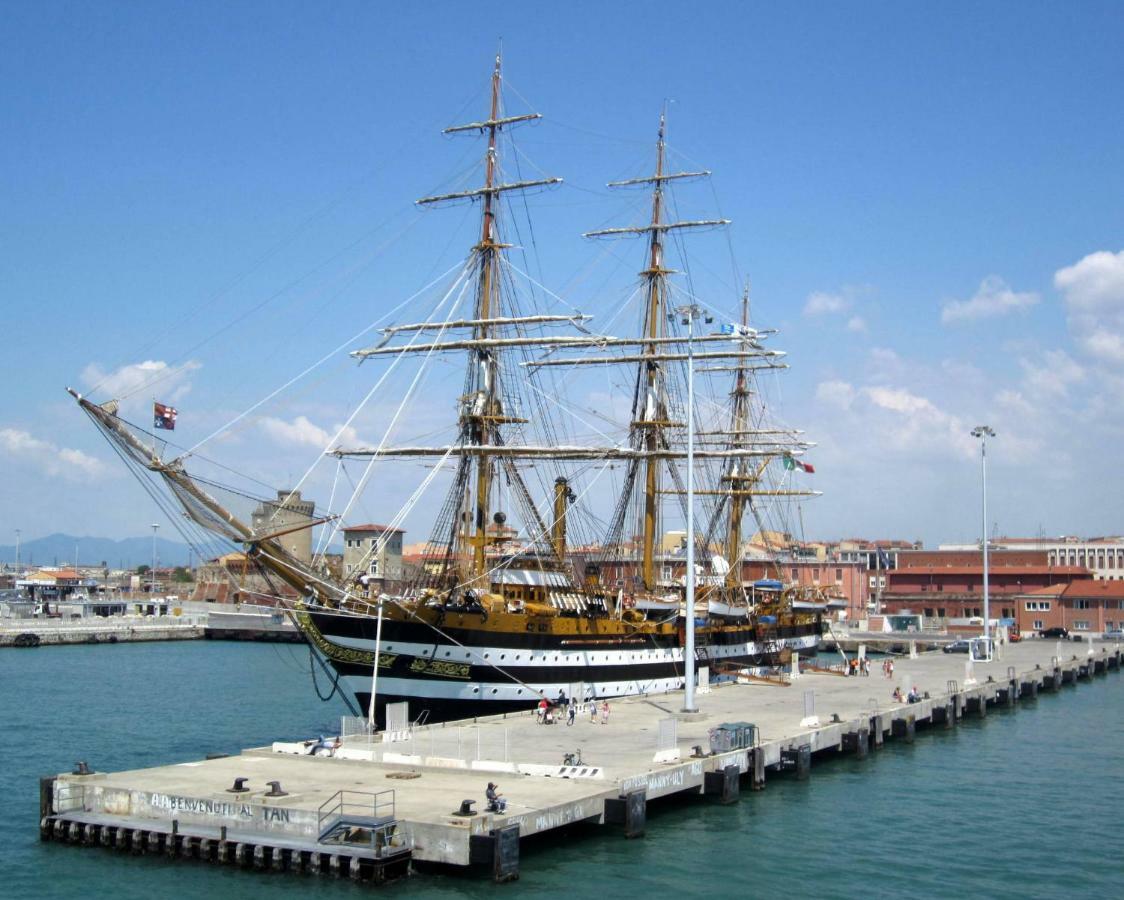 Hotel Houston Livorno - Struttura Esclusivamente Turistica - Not For Business Or Workers 외부 사진