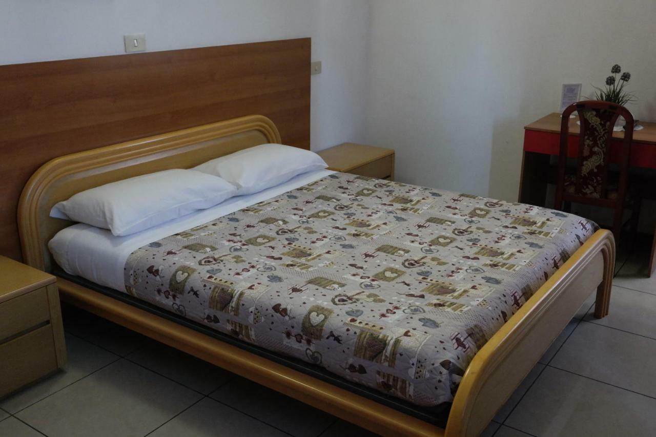 Hotel Houston Livorno - Struttura Esclusivamente Turistica - Not For Business Or Workers 외부 사진