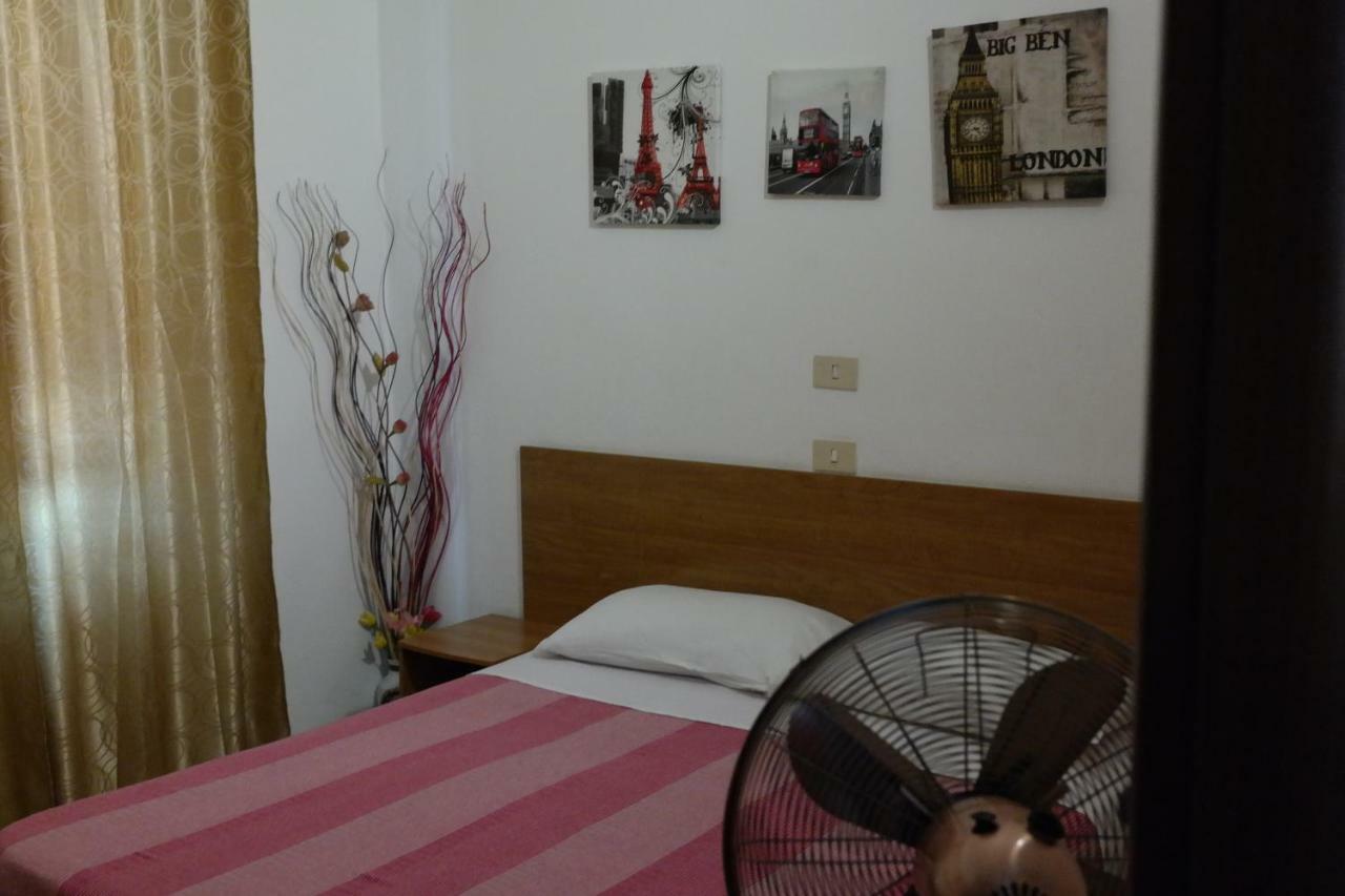 Hotel Houston Livorno - Struttura Esclusivamente Turistica - Not For Business Or Workers 외부 사진