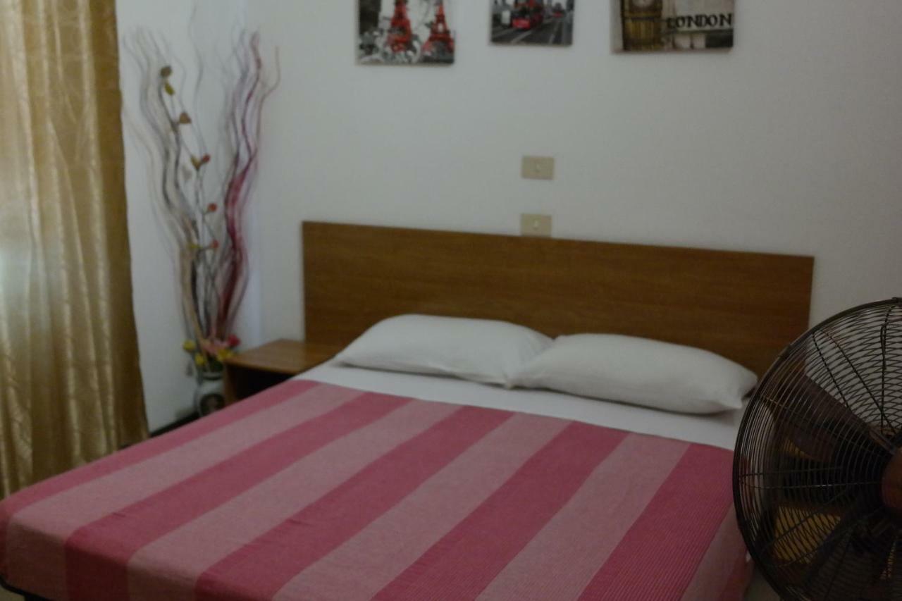 Hotel Houston Livorno - Struttura Esclusivamente Turistica - Not For Business Or Workers 외부 사진