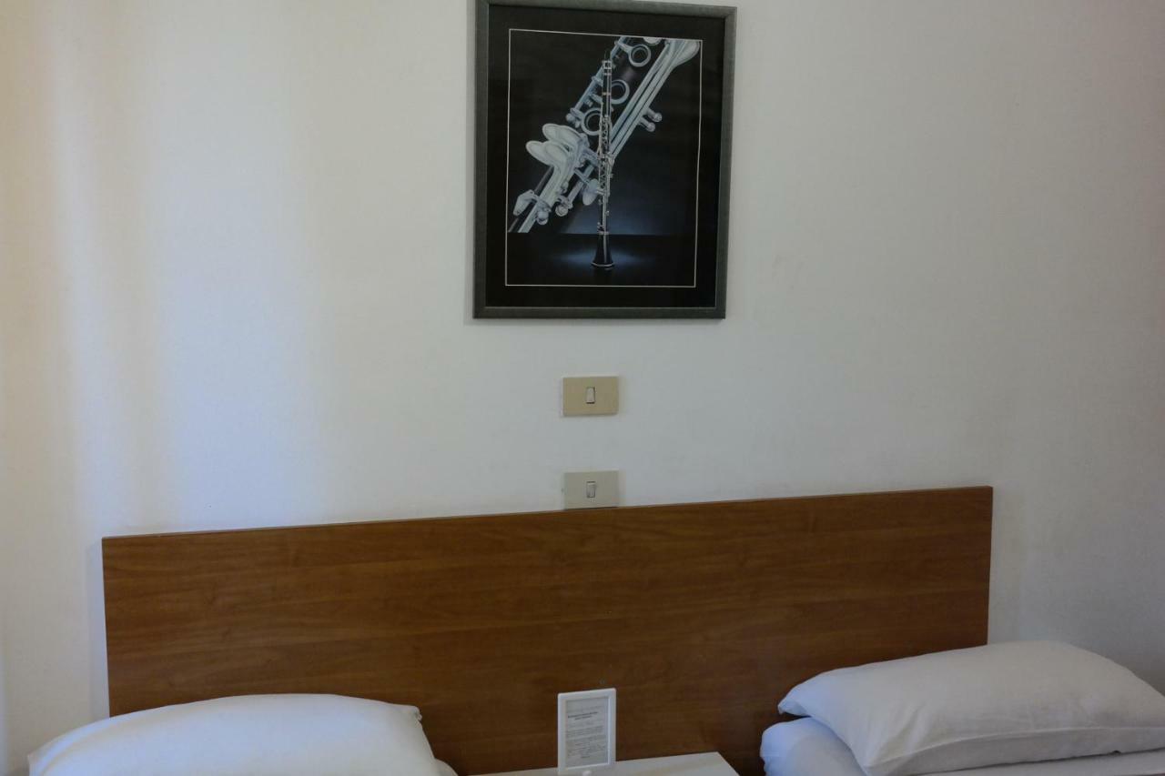 Hotel Houston Livorno - Struttura Esclusivamente Turistica - Not For Business Or Workers 외부 사진