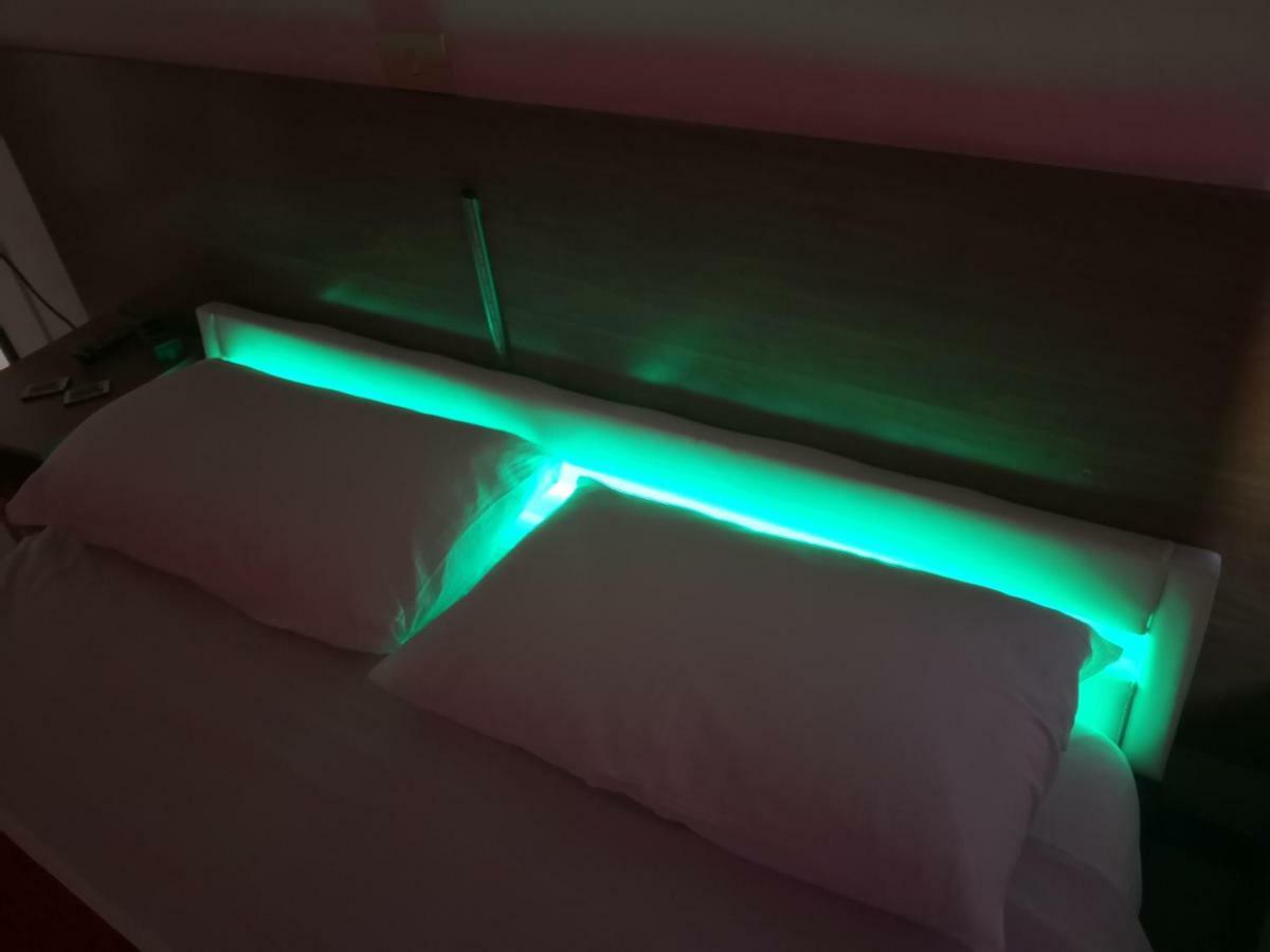 Hotel Houston Livorno - Struttura Esclusivamente Turistica - Not For Business Or Workers 외부 사진